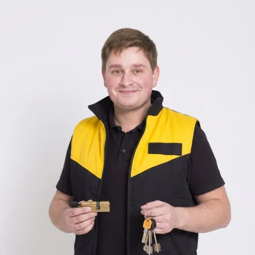 Мастер по замкам в Уфе